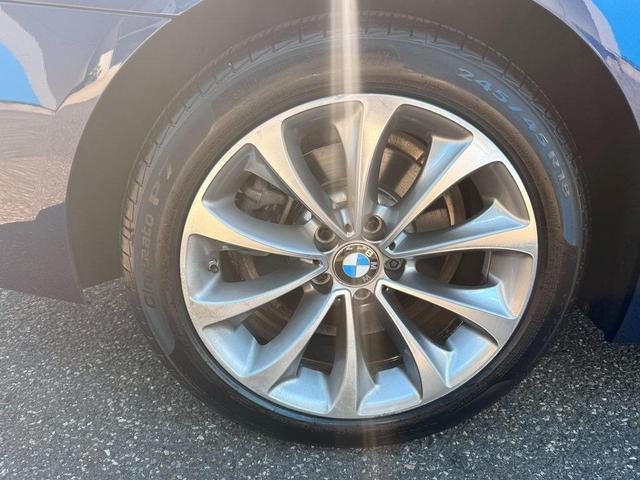 Photo of 2016 Blue Metallic BMW 528