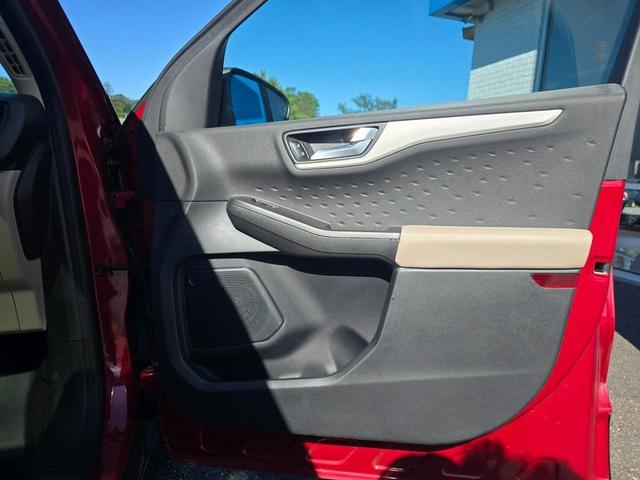 Photo of 2020 Red Ford Escape