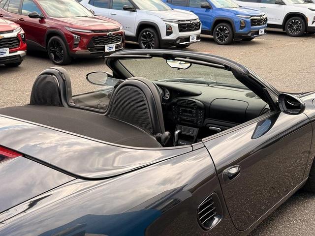 Photo of 2004 Atlas Gray Metallic Porsche Boxster