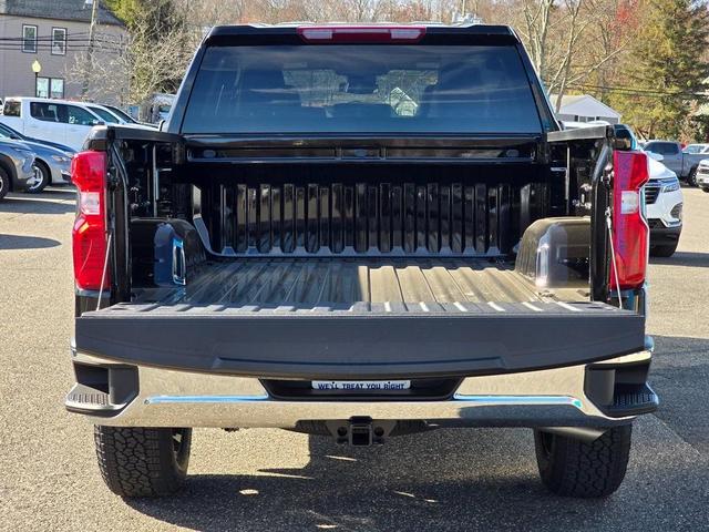 Photo of 2025 Black Chevrolet Silverado 1500