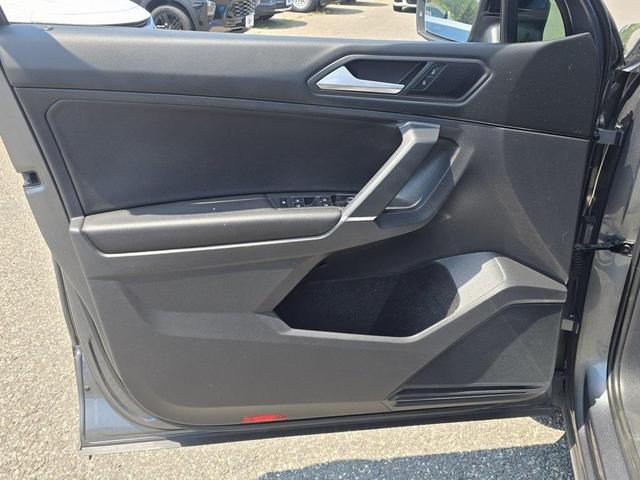 Photo of 2020 Platinum Gray Metallic Volkswagen Tiguan