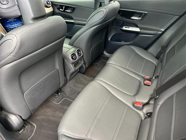Photo of 2025 Black Mercedes-Benz GLC 300