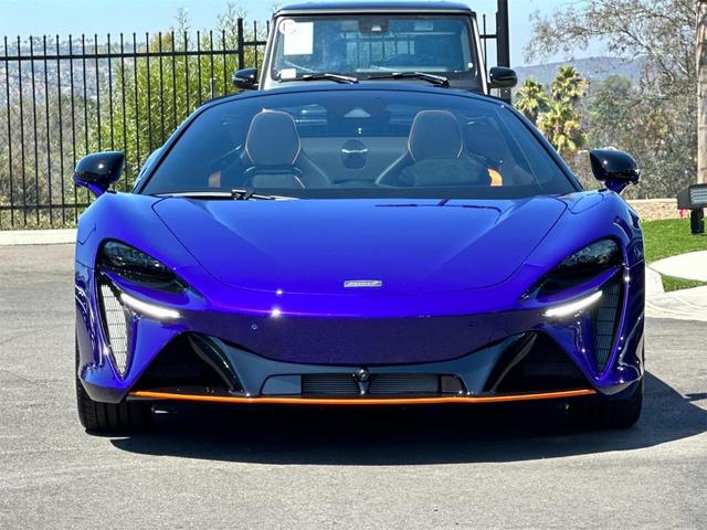 Photo of 2025 Lantana Purple McLaren Artura