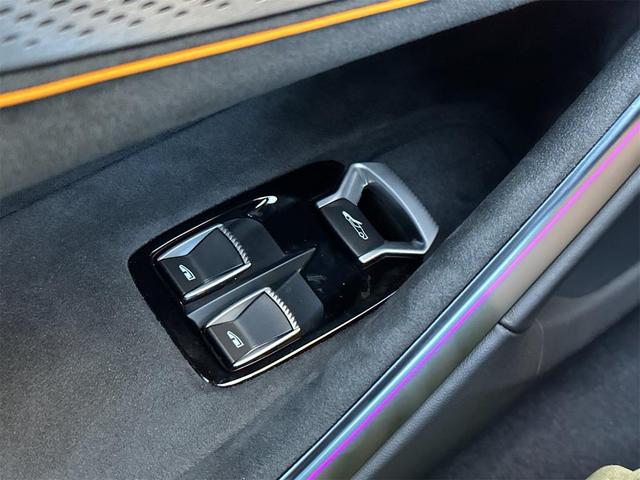 Photo of 2025 Lantana Purple McLaren Artura