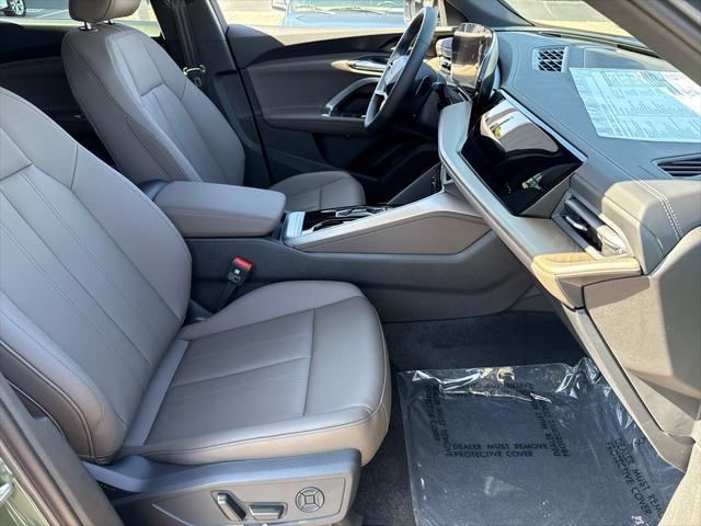 Photo of 2025 District Green Metallic Audi Q5