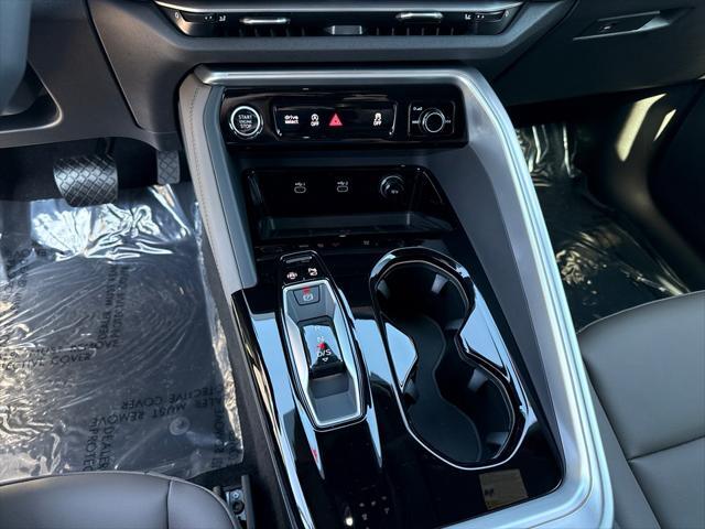 Photo of 2025 District Green Metallic Audi Q5