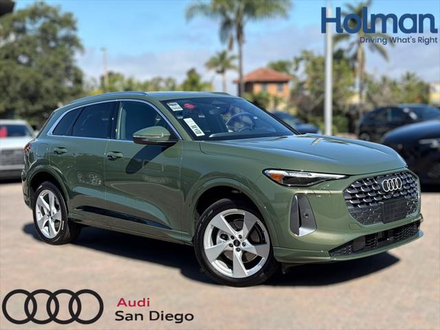 Photo of 2025 District Green Metallic Audi Q5