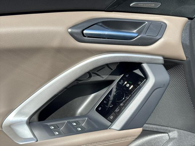 Photo of 2025 District Green Metallic Audi Q5