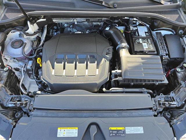Photo of 2025 Arkona White Audi Q3