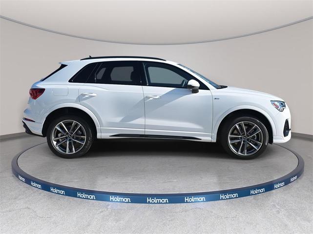 Photo of 2025 Arkona White Audi Q3