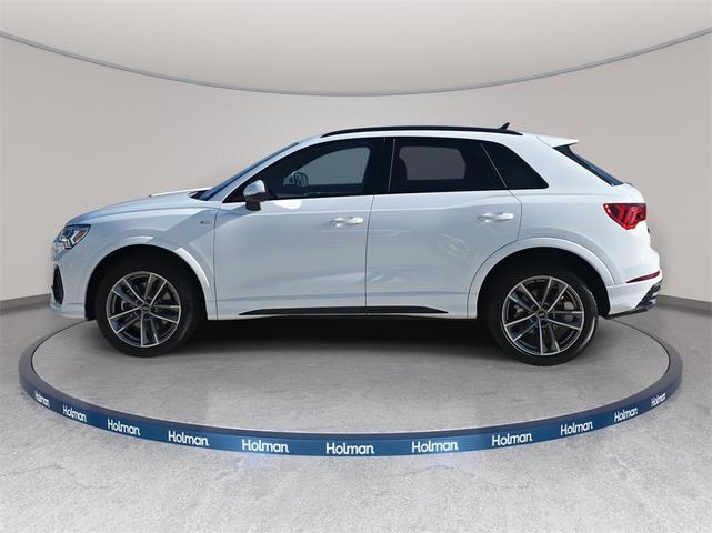 Photo of 2025 Arkona White Audi Q3
