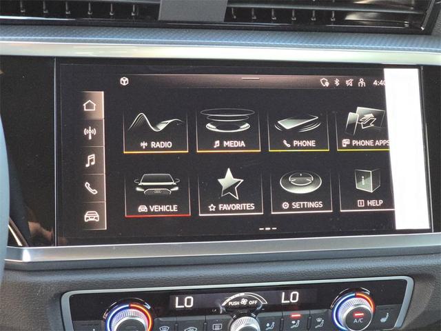 Photo of 2025 Arkona White Audi Q3