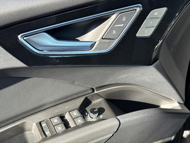 Photo of 2025 Mythos Black Metallic Audi Q4 e-tron