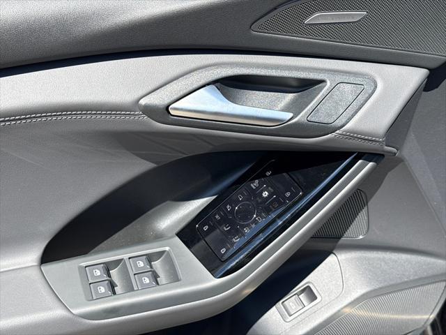 Photo of 2025 Mythos Black Metallic Audi Q6 e-tron