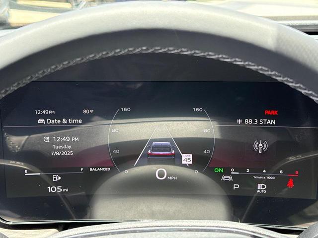 Photo of 2025 Tambora Gray Metallic Audi Q5