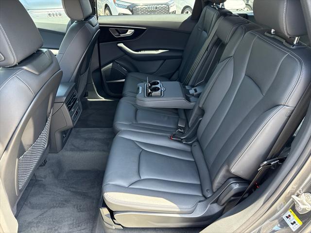 Photo of 2025 Samurai Gray Metallic Audi Q7