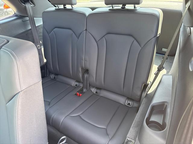 Photo of 2025 Samurai Gray Metallic Audi Q7