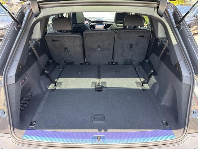 Photo of 2025 Samurai Gray Metallic Audi Q7
