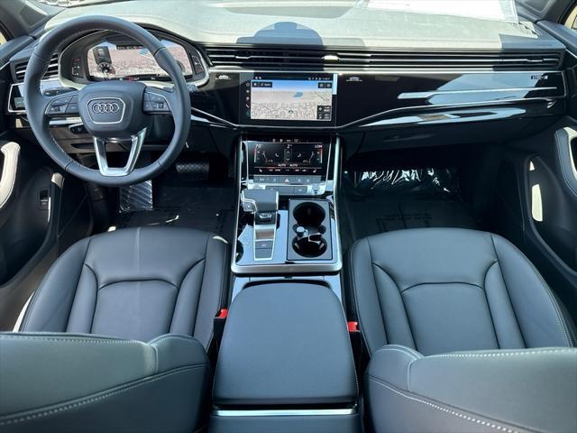 Photo of 2025 Samurai Gray Metallic Audi Q7