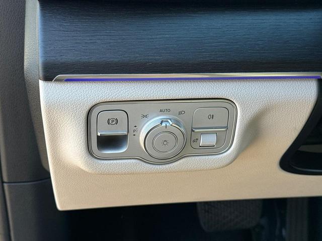 Photo of 2021 Mojave Silver Metallic Mercedes-Benz GLE 350