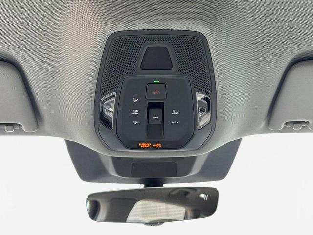 Photo of 2025 Manhattan Gray Metallic Audi Q6 e-tron