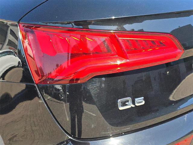 Photo of 2019 Brilliant Black Audi Q5