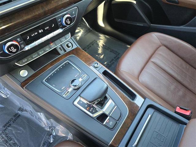 Photo of 2019 Brilliant Black Audi Q5