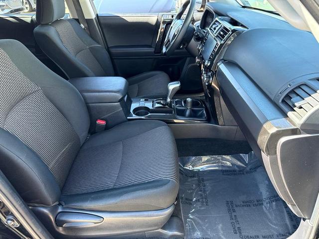 Photo of 2024 Midnight Black Metallic Toyota 4Runner