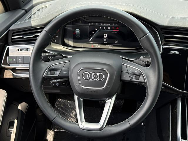 Photo of 2025 Mythos Black Metallic Audi Q7