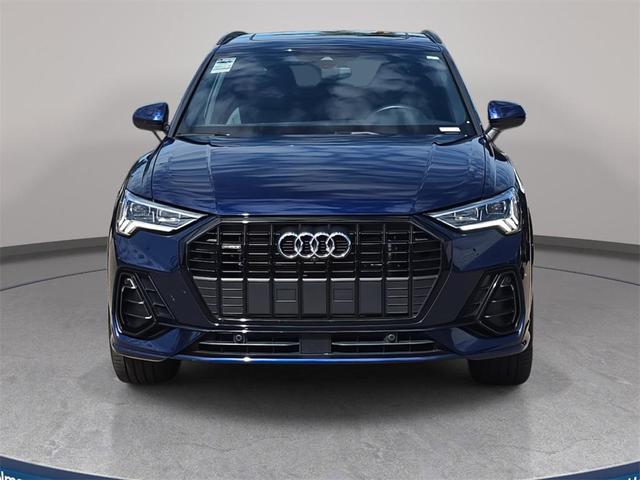 Photo of 2024 Navarra Blue Metallic Audi Q3