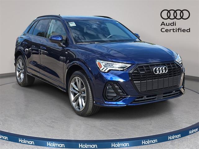 Photo of 2024 Navarra Blue Metallic Audi Q3