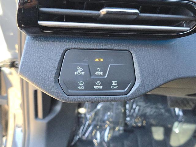 Photo of 2023 Pure Gray Volkswagen ID.4