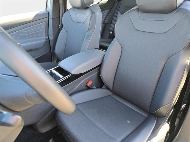 Photo of 2023 Pure Gray Volkswagen ID.4