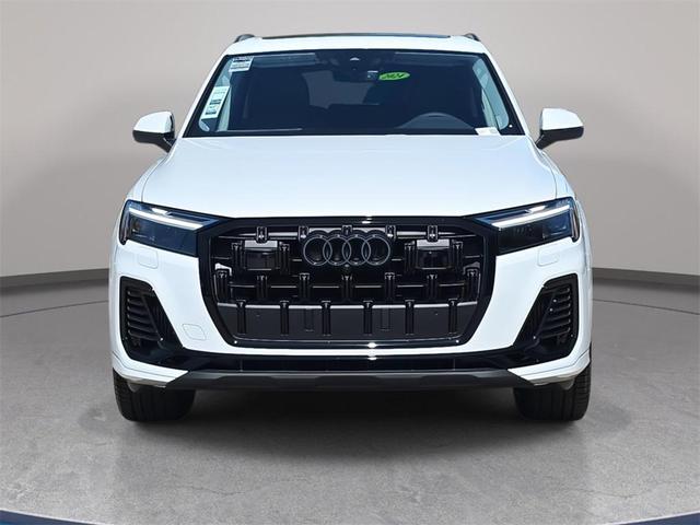 Photo of 2026 Glacier White Metallic Audi Q7