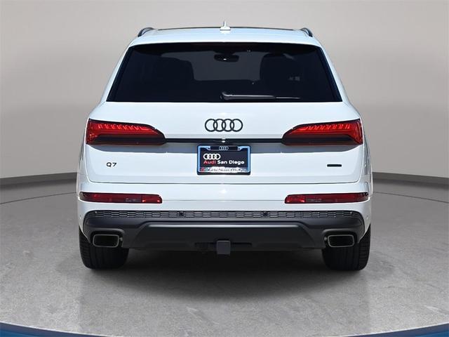 Photo of 2026 Glacier White Metallic Audi Q7