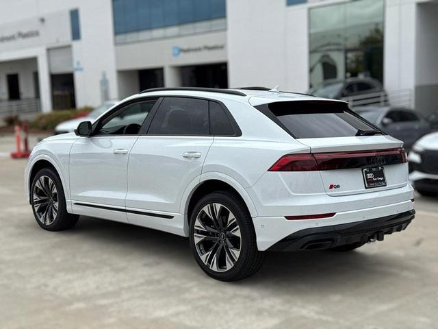 Photo of 2025 Glacier White Metallic Audi Q8