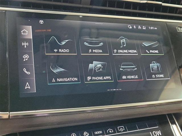 Photo of 2025 Glacier White Metallic Audi Q7