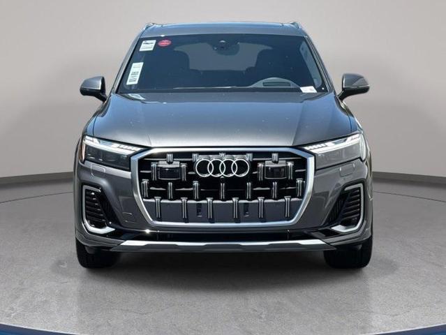Photo of 2025 Samurai Gray Metallic Audi Q7