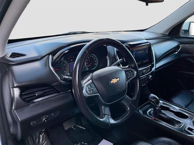 Photo of 2021 Summit White Chevrolet Traverse