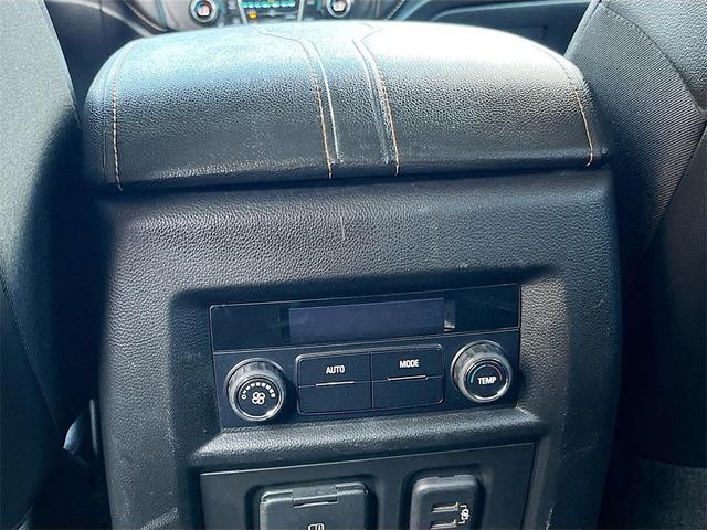 Photo of 2021 Summit White Chevrolet Traverse
