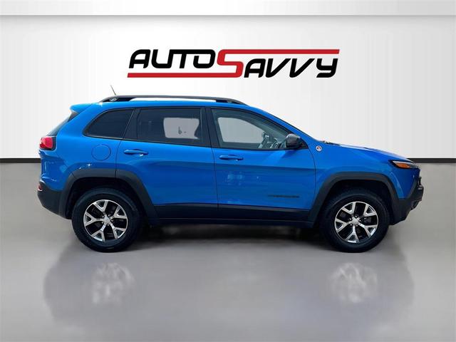 Photo of 2018 Hydro Blue Pearlcoat Jeep Cherokee