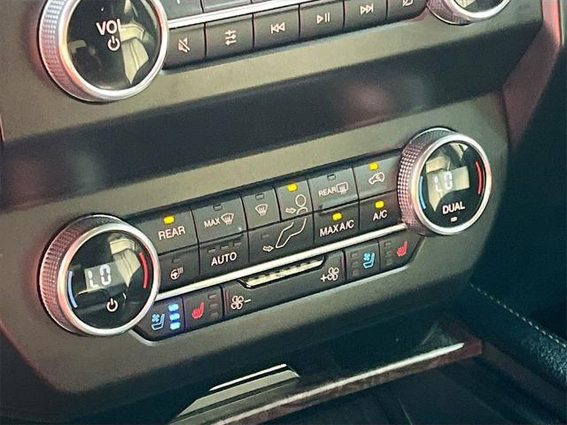 Photo of 2021 Red Ford Expedition