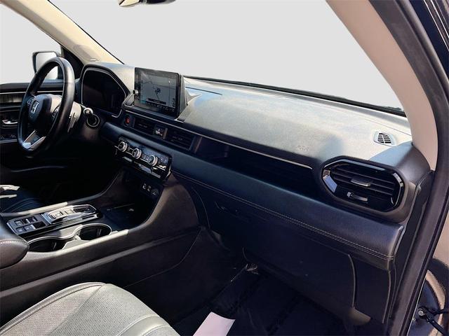 Photo of 2025 Crystal Black Pearl Honda Pilot