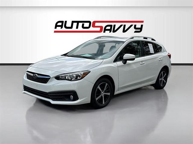 Photo of 2022 Crystal White Pearl Subaru Impreza