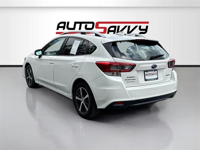 Photo of 2022 Crystal White Pearl Subaru Impreza