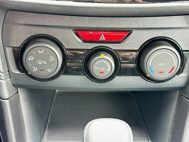 Photo of 2022 Crystal White Pearl Subaru Impreza
