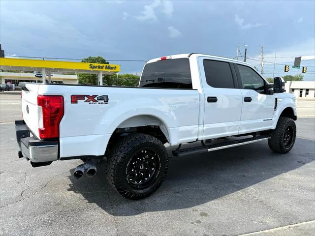Photo of 2018 Oxford White Ford F-250