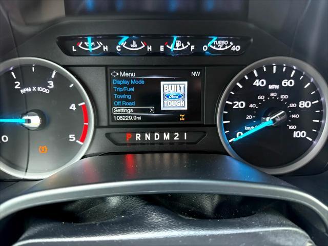Photo of 2018 Oxford White Ford F-250