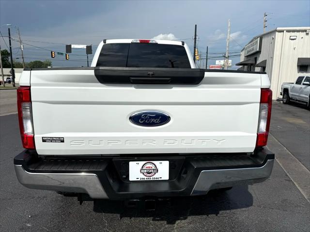 Photo of 2018 Oxford White Ford F-250