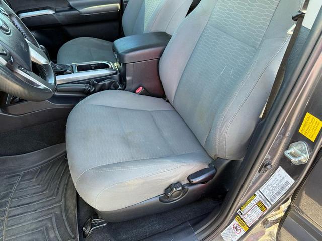 Photo of 2017 Magnetic Gray Metallic Toyota Tacoma